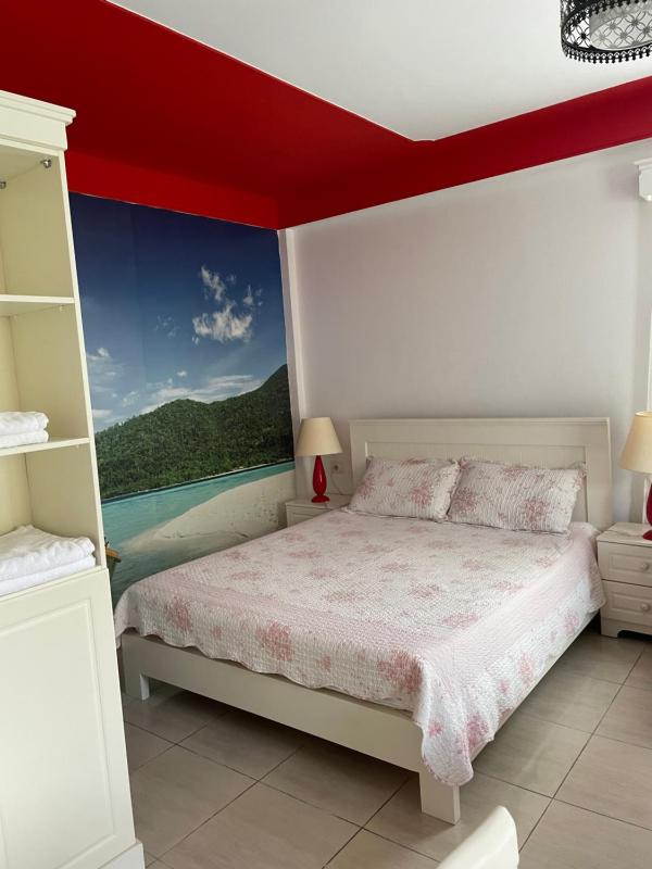 Apartment with Sea View image 4