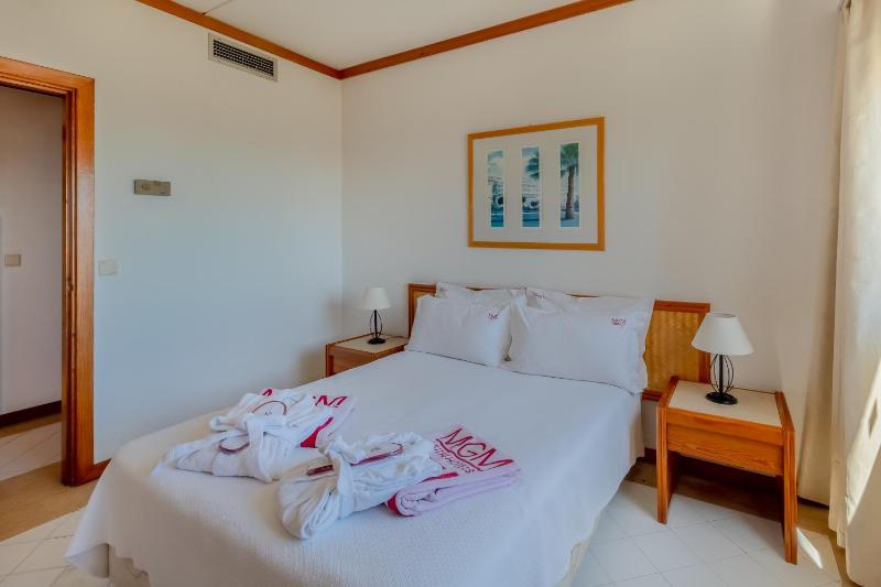 Superior Two-Bedroom Apartment image 1