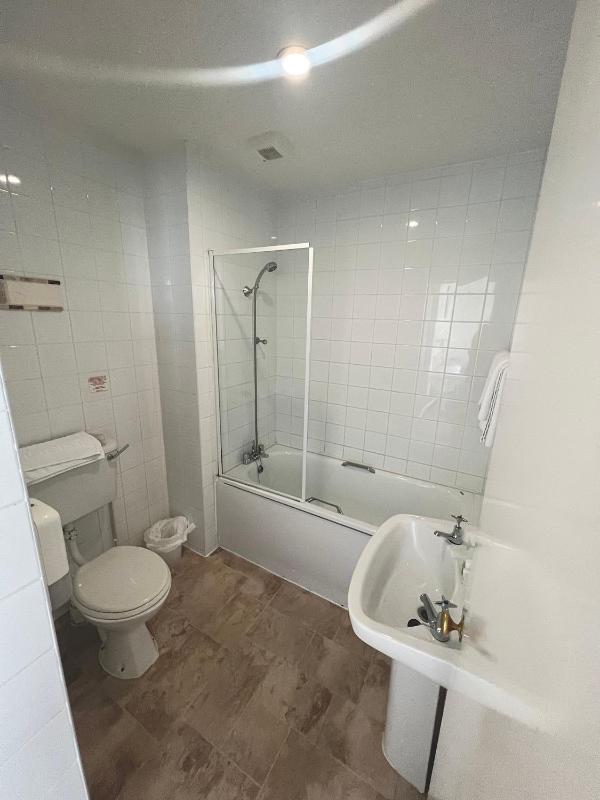 Double or Twin Room with Sea View image 3
