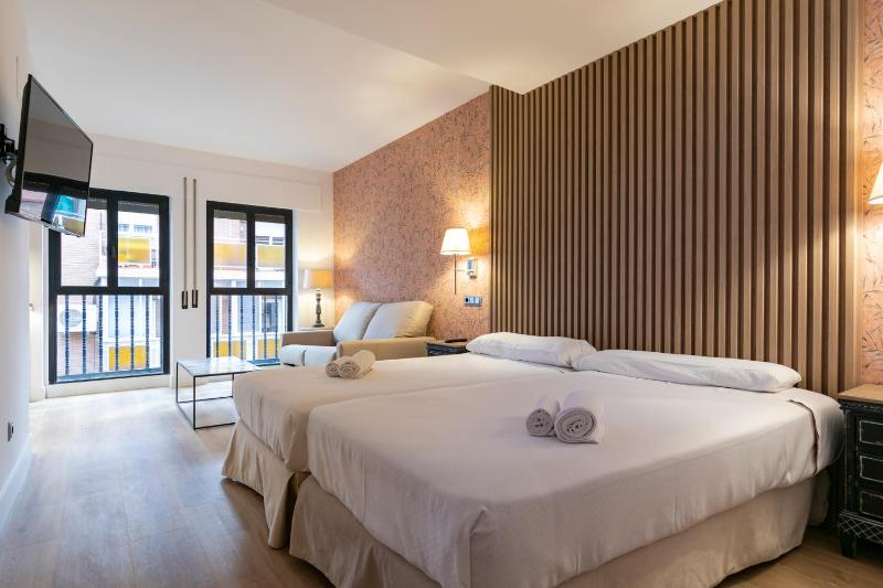 Standard Double Room image 1