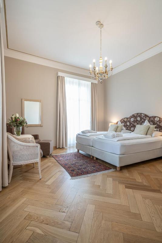Suite image 3