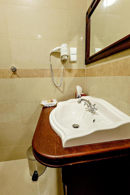 Superior Twin Room image 2
