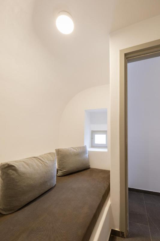 Two Bedroom Family Room image 4
