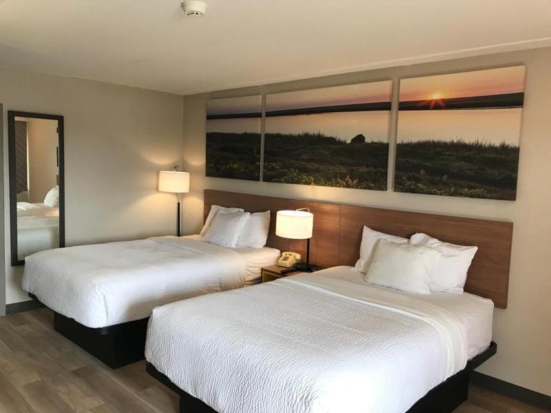 Double Room with Two Double Beds - Non-Smoking image 3