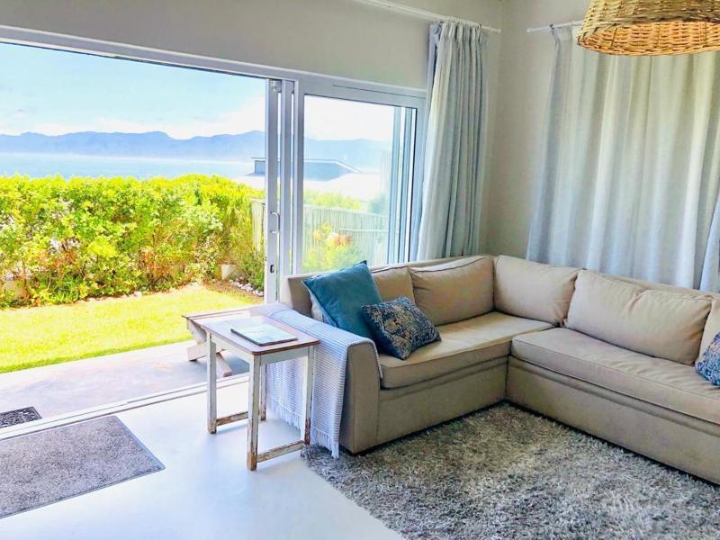 Self Catering Apartment - De Kelders Images