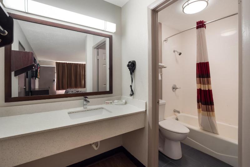 Deluxe Double Room with Two Double Beds Smoke Free image 2