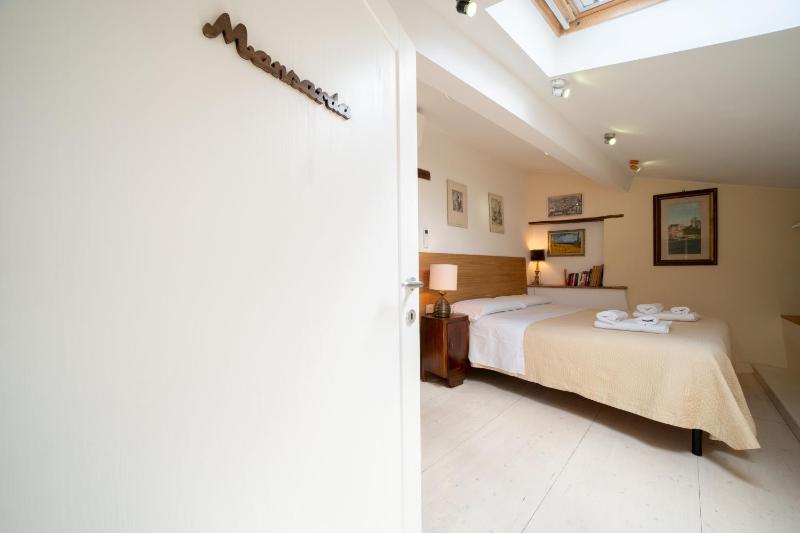 Double Room - Attic image 4