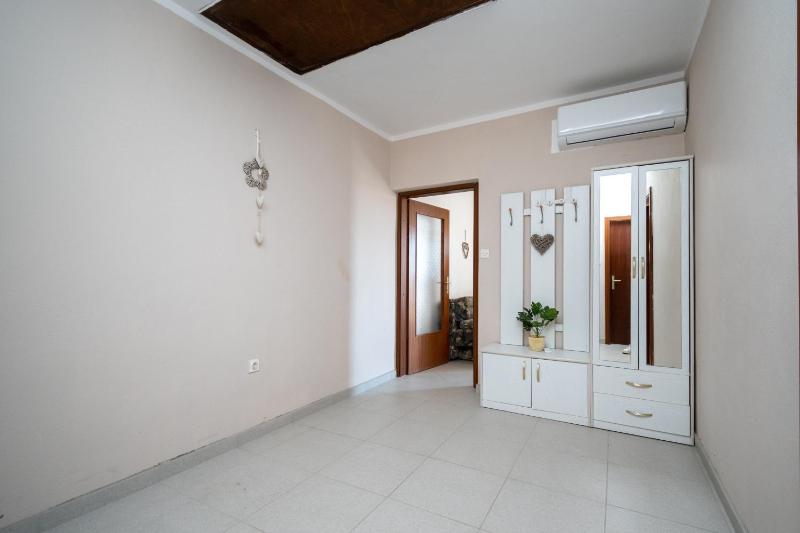Two-Bedroom Apartment with Terrace and Sea View image 2