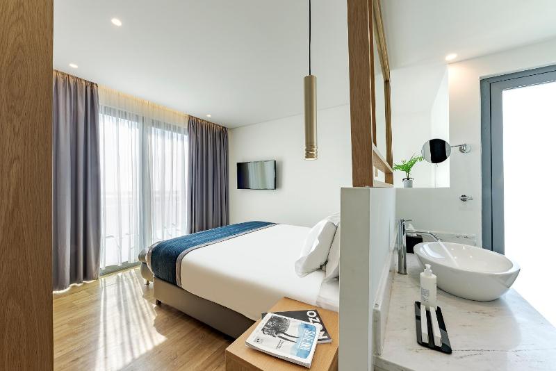 Junior Suite image 1