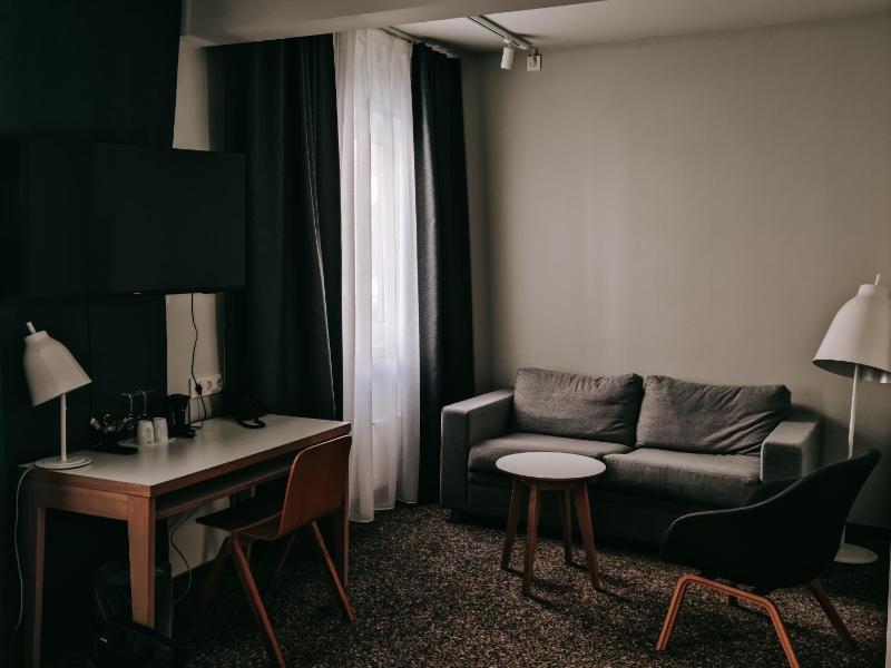 Superior Double Room image 3