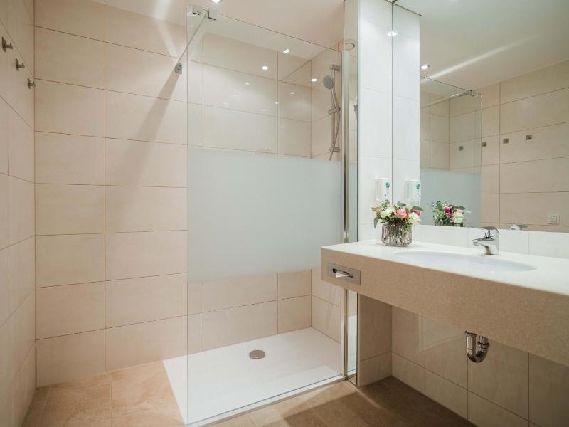 Comfort Double Room with Balcony image 1