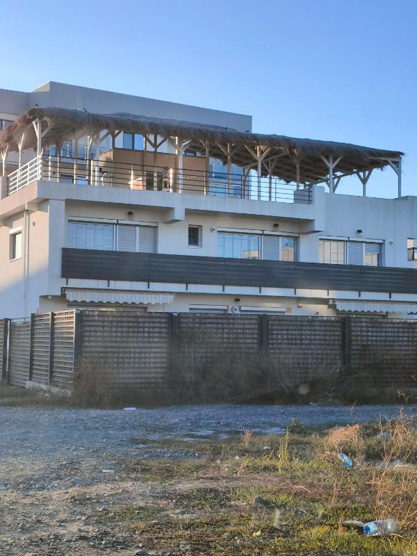 iVAVev Is Us ByTheSea Mamaia Images
