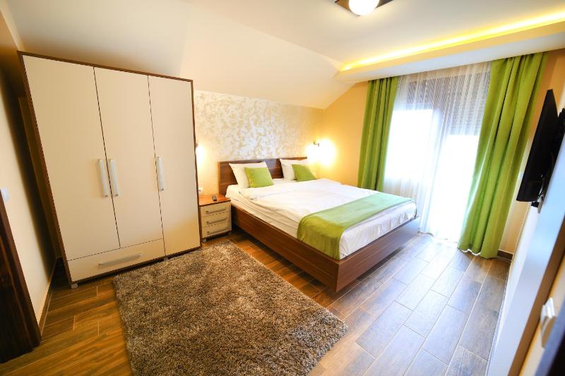 Standard Apartment image 2