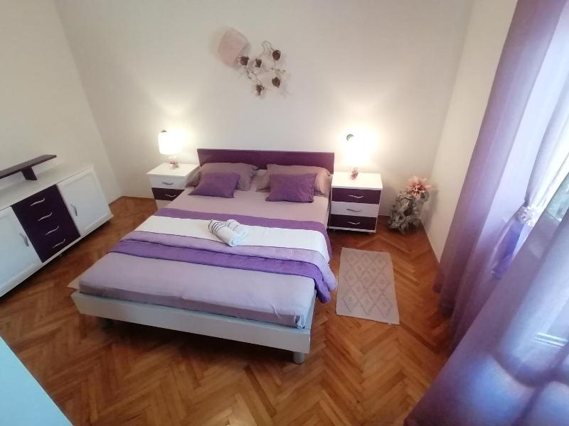 Apartmani Niki Hvar - image 45