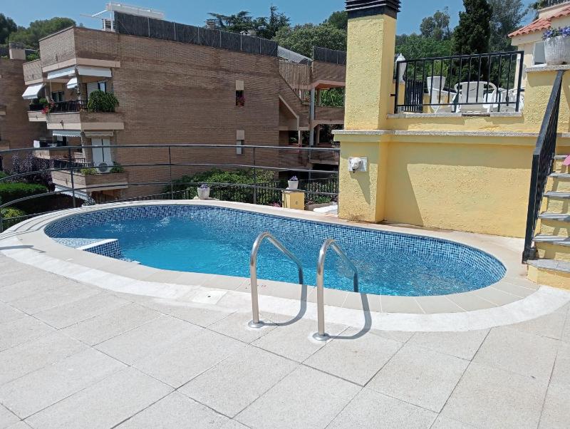 Apartaments Monjardí - image 25