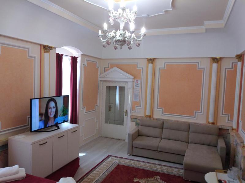 Deluxe Double Room image 4