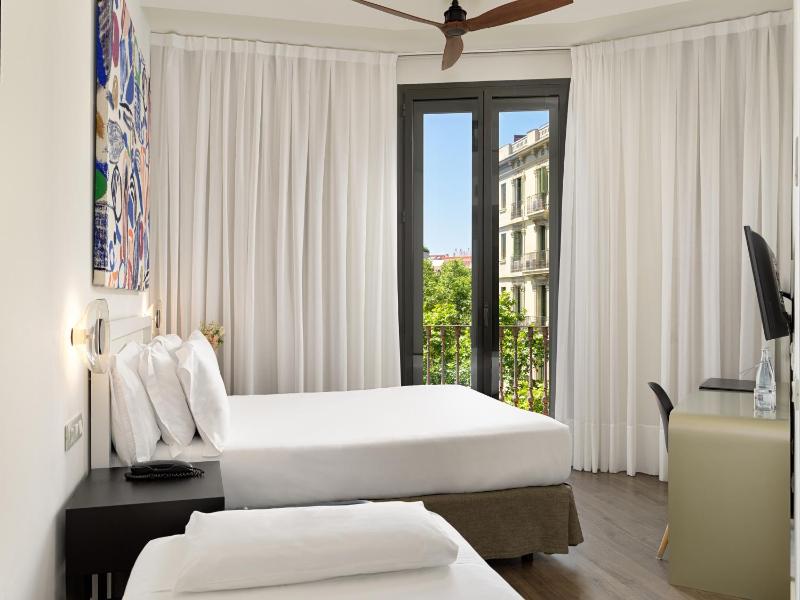 Classic Double or Twin Room with Extra Bed (3 Adults) image 1