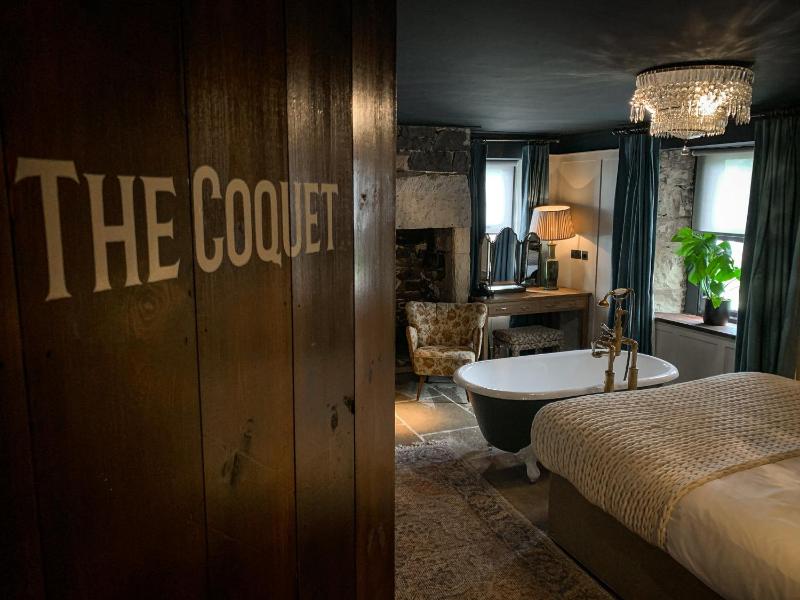 Coquet image 1