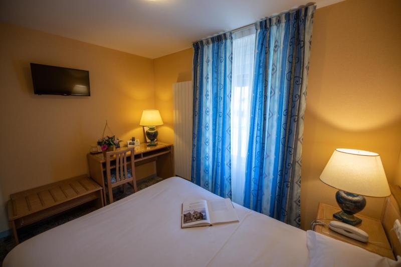 Comfort Plus Double Room image 4