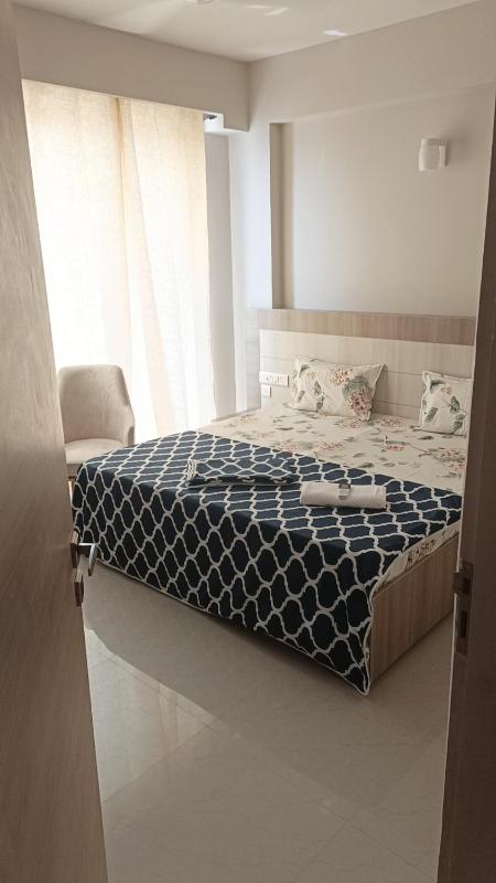 Blue Mans Rooms - Near Prem Mandir & ISKCON - image 5