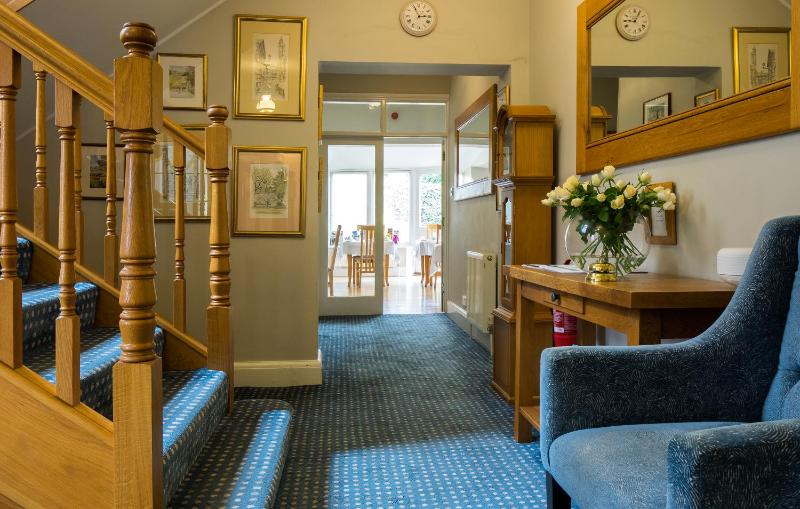 Five-Bedroom House image 4