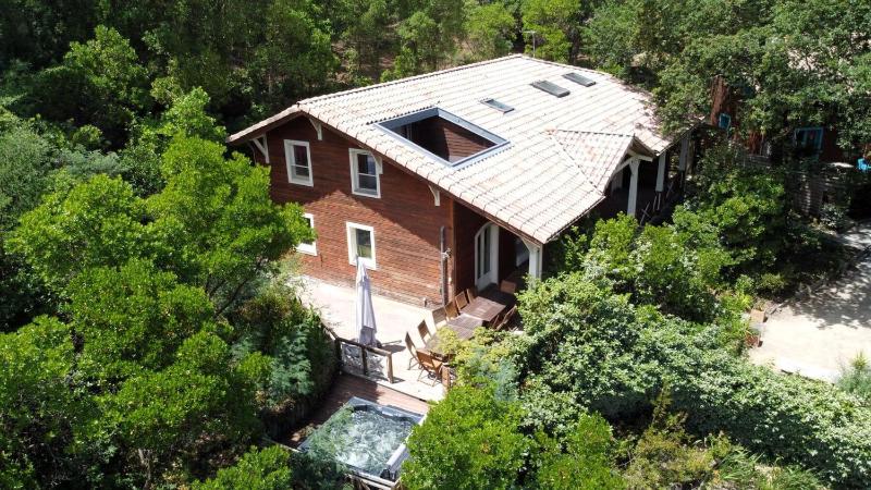 Villa (10 Adults + 2 Children) image 2