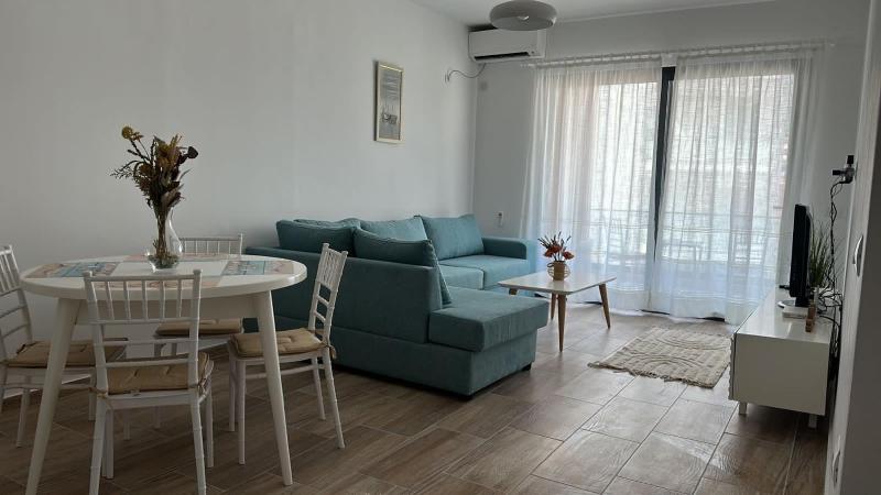 3A Apartment - image 2