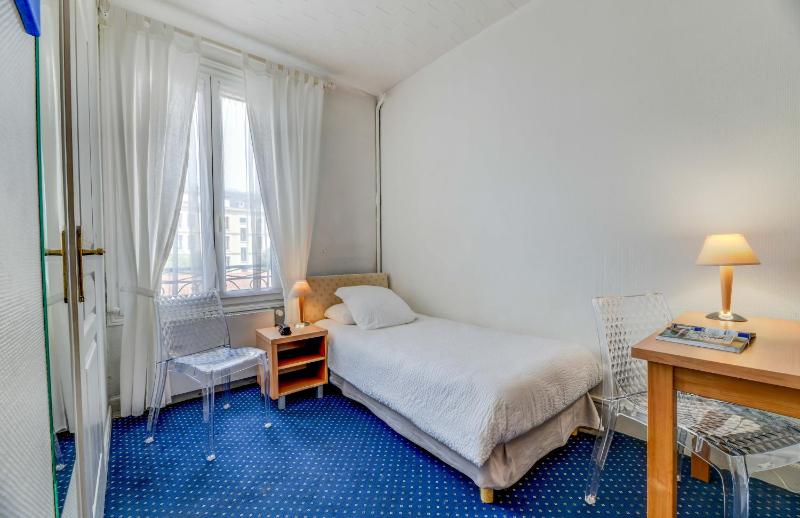 Hôtel VAL FLORES LOGIS - image 6