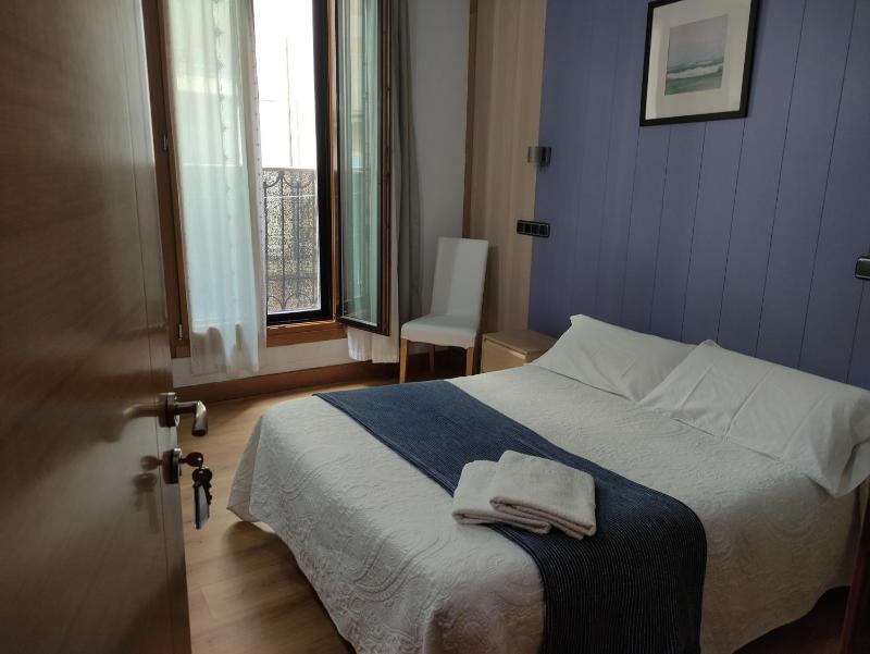 Pension AlojaDonosti - image 8