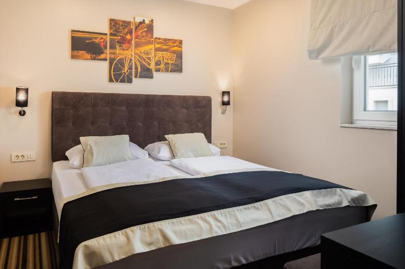 Hotel Central Beach 9 - image 10