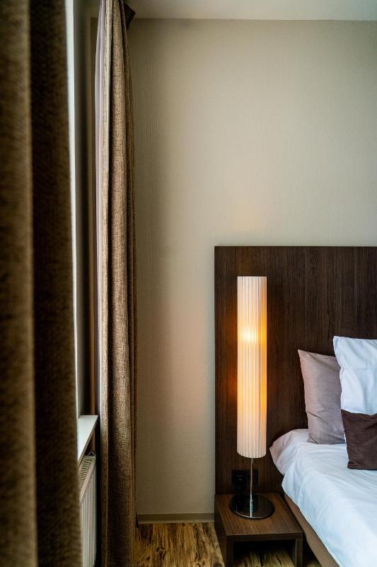 Deluxe Double Room with Shower image 4