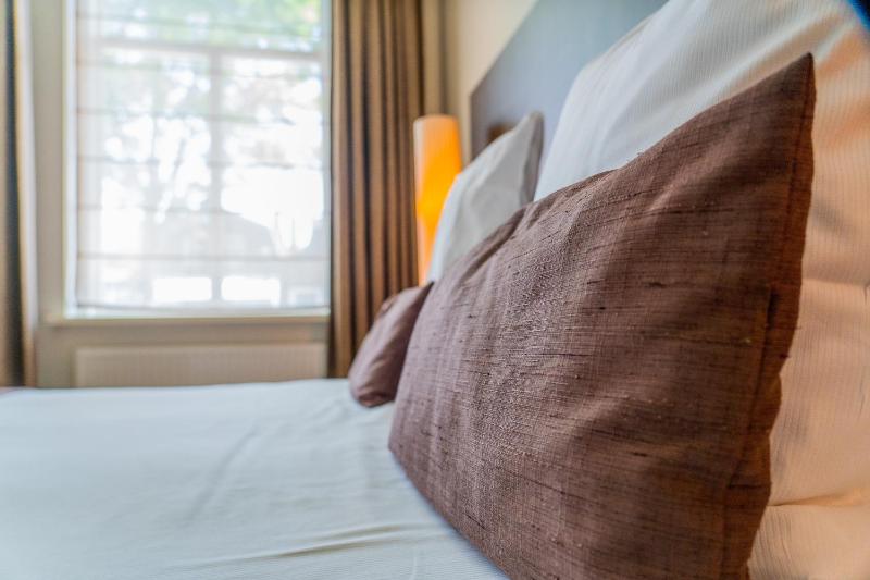 Deluxe Double Room with Shower image 3