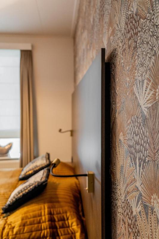Standard Double Room with Bath image 4
