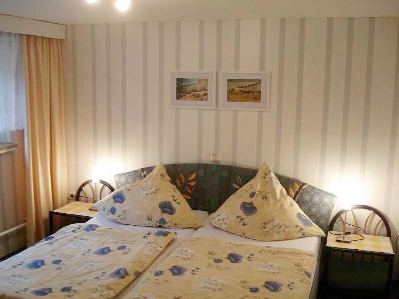 One-Bedroom Apartment with Terrace image 4