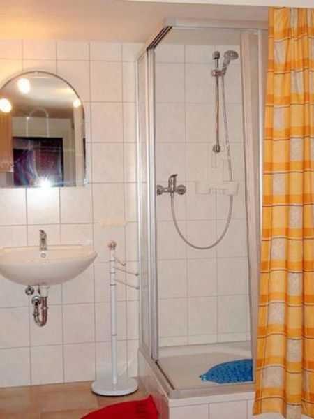 One-Bedroom Apartment with Terrace image 2
