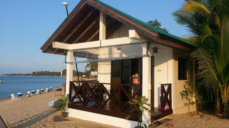 Moonhut Bungalows - image 40