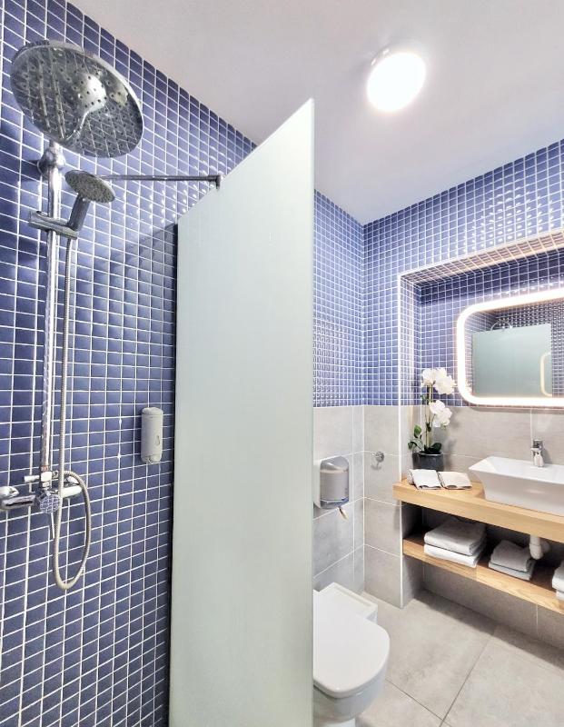 Apartment with Terrace image 4