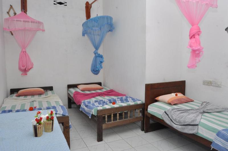Marshal Beach Guesthouse - image 36