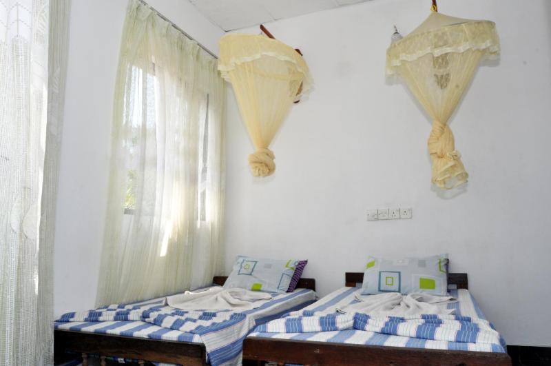 Marshal Beach Guesthouse - image 40