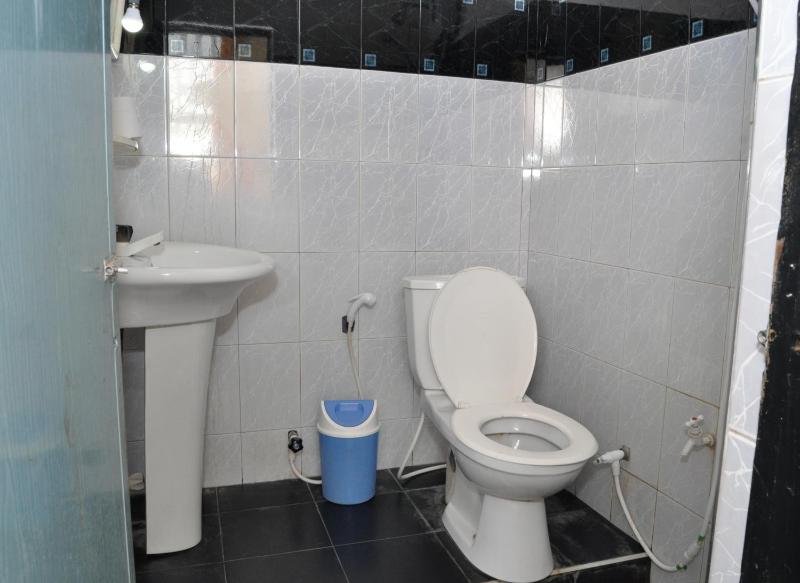 Marshal Beach Guesthouse - image 15