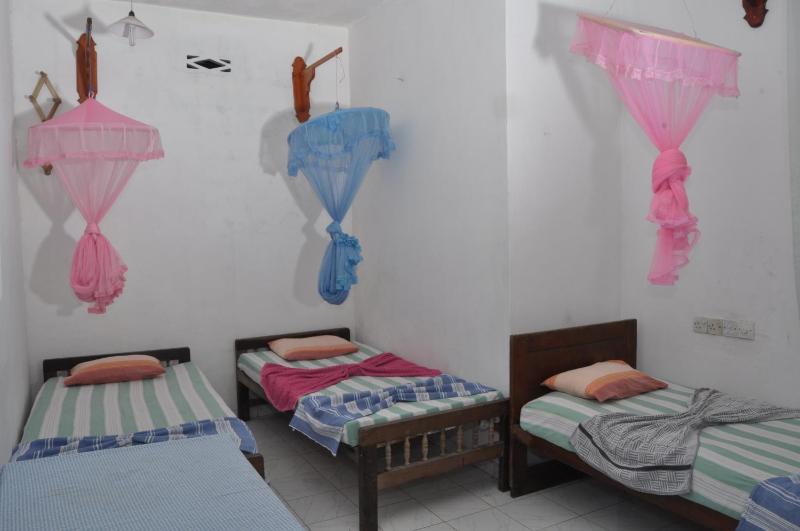 Marshal Beach Guesthouse - image 12