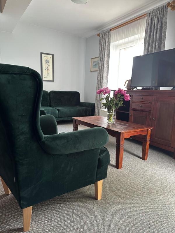 King Suite with Balcony image 4