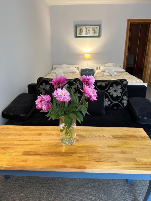 Triple Room with Balcony image 3