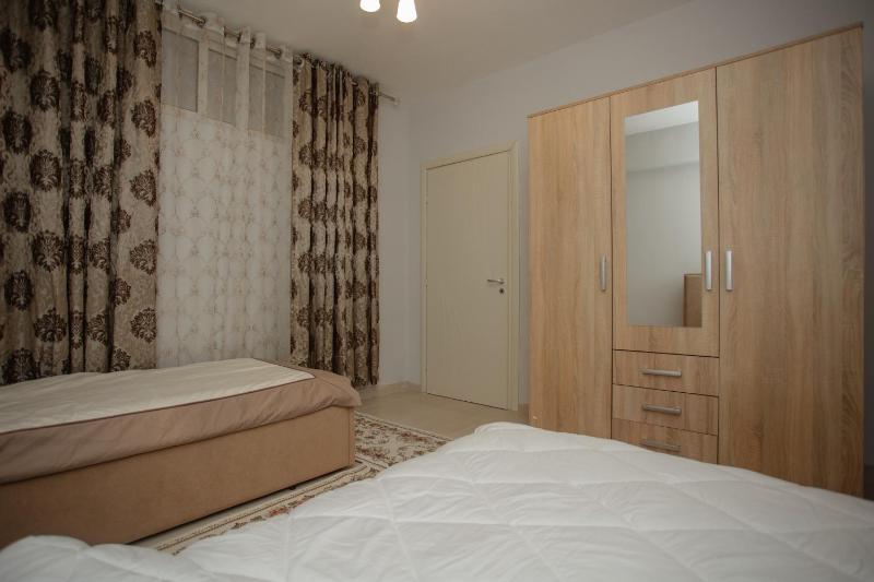 City Center Apartment Scutari - image 6