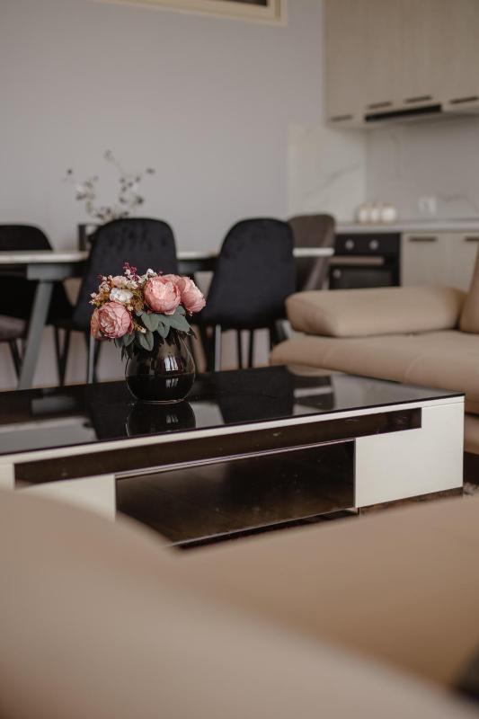 City Center Apartment Scutari - image 13