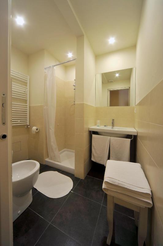 Hotel Iris - image 20