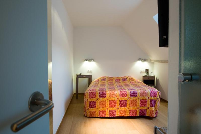 Double Room image 2