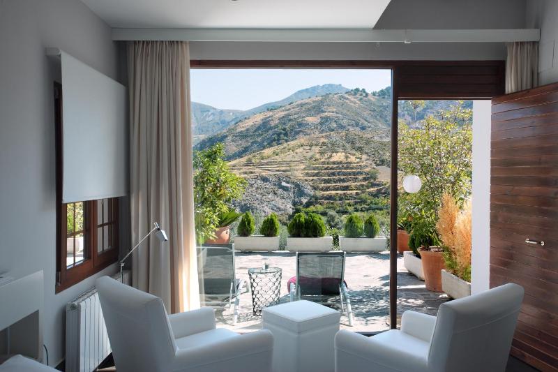 Superior Double Room with Terrace image 2