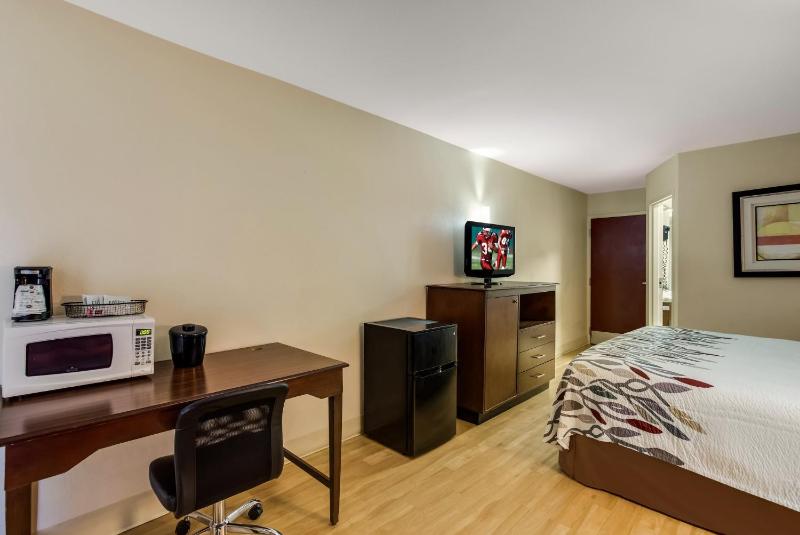 Deluxe King Room Non-Smoking image 3