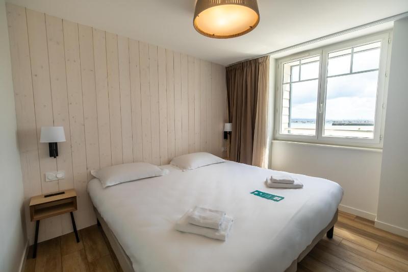  Apartment with Sea View image 1